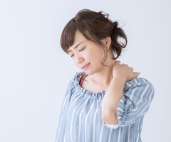 もしあなた改善しない肩こりでお悩みなら、当院が力になれると思います。